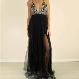 Luxxel tulle black dress sz small.